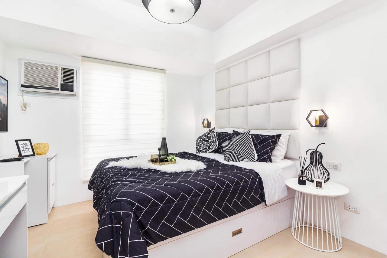 Desna By J&J Homes At Avida Towers Riala T3 セブ市 エクステリア 写真